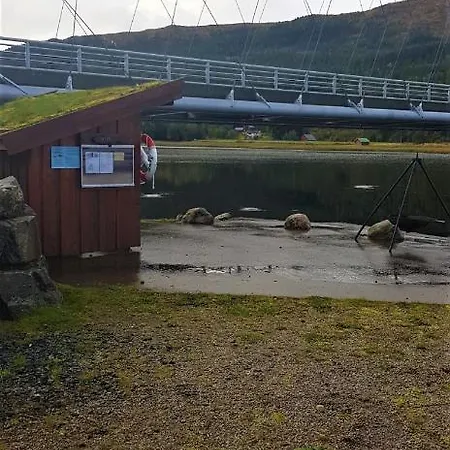 Lyngen Fjordhotell