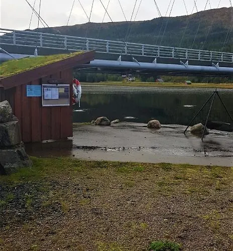 Lyngen Fjordhotell